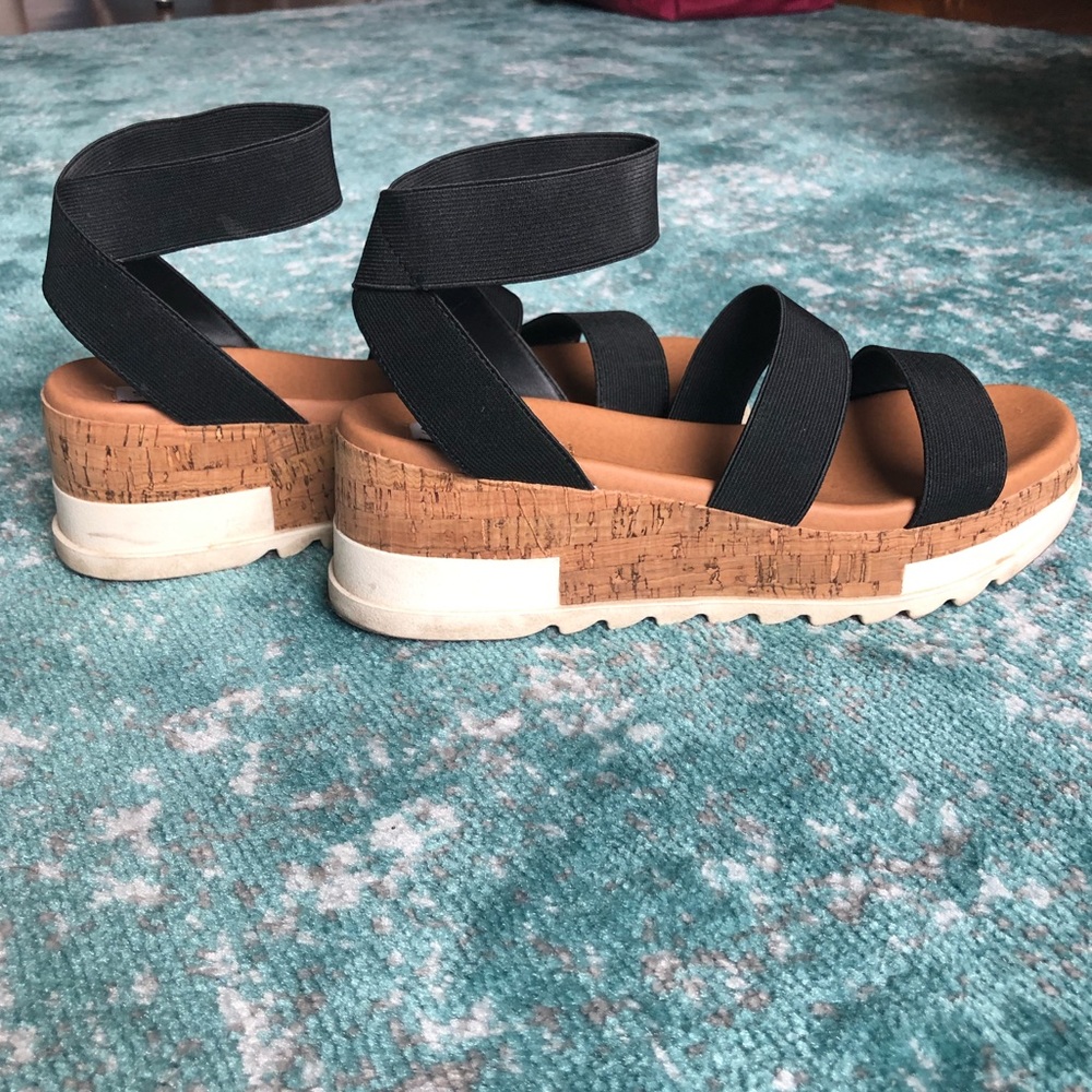 Steve Madden platform sandals